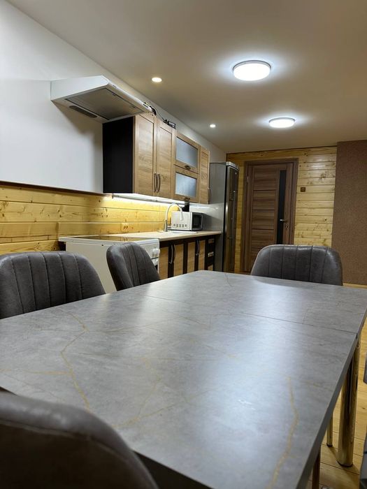 Здається будинок в оренду в мальовничому Рахові