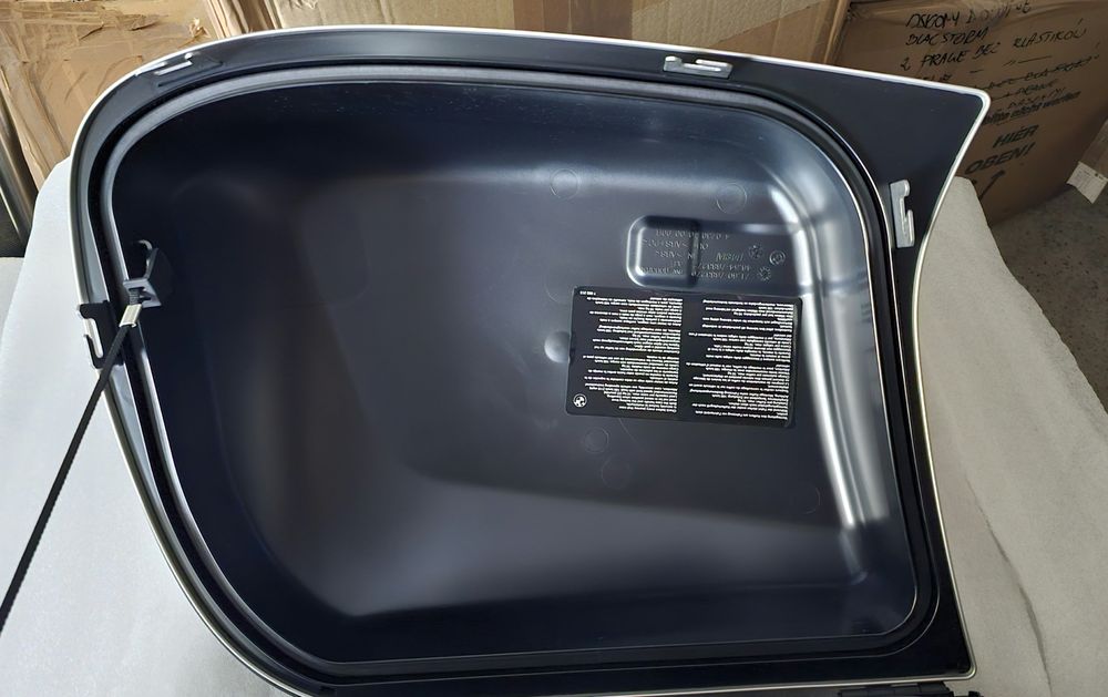 Bmw 1200rt, 1200 r, 1200st, 900 rt,1200gt, kufer boczny prawy nowy