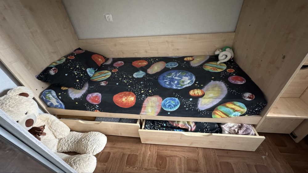 Продадим двухъярусную кровать