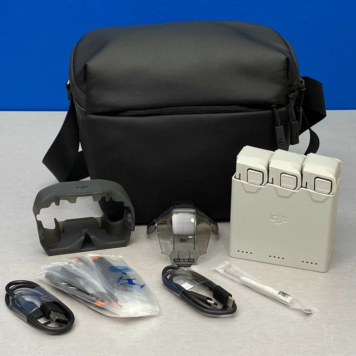 DJI Mini 4 Pro Fly More Combo (DJI RC 2)