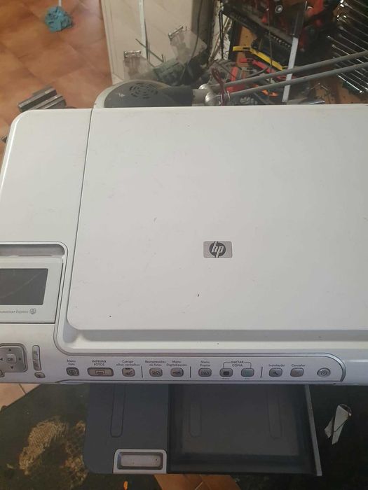 Impressora HP a funcionar
