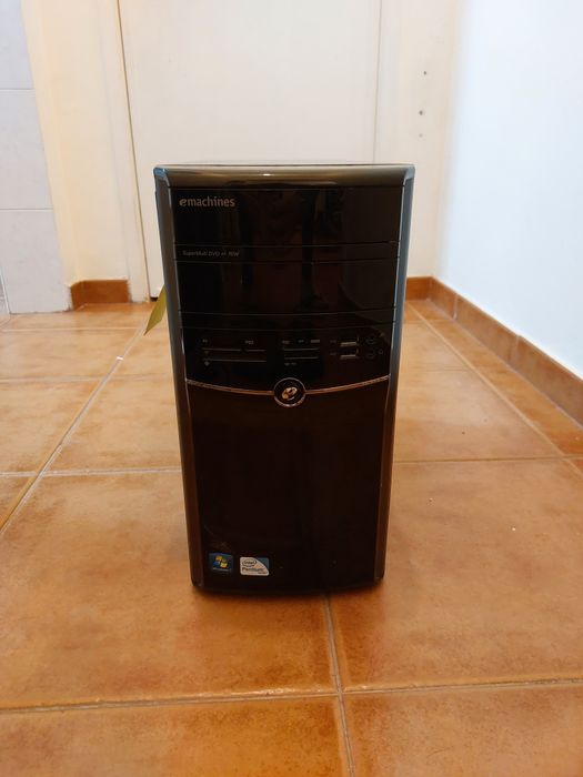 Pack PC Completo – Torre + Monitor ASUS + Teclado