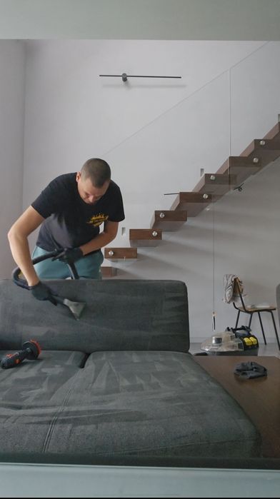 Виїзна хімчистка диванів у Кропивницькому | Без запахів