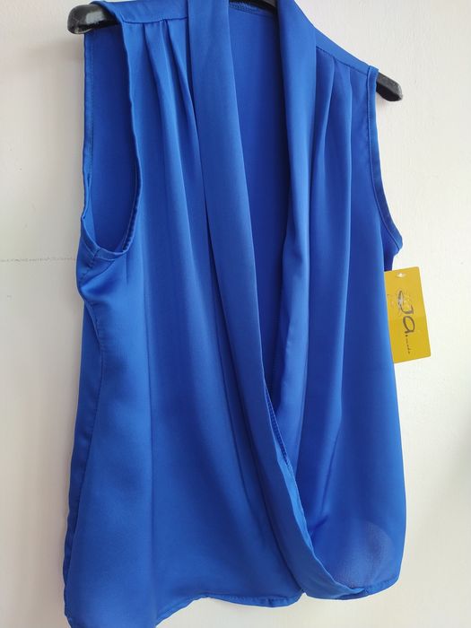 Blusa/ Top acetinado azul - Ja Moda - Tam. Único - Nova!