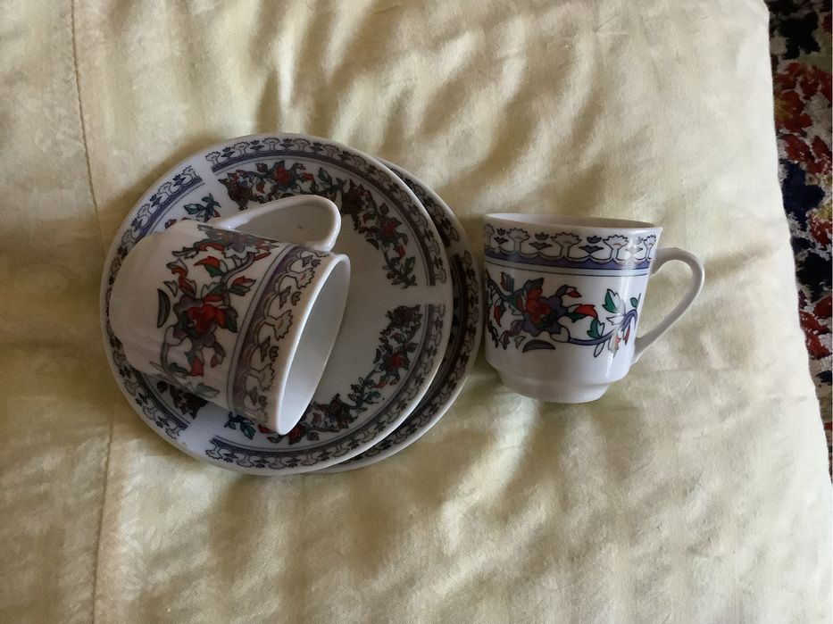 Набор чашек с блюдцами Турция = 150 грн