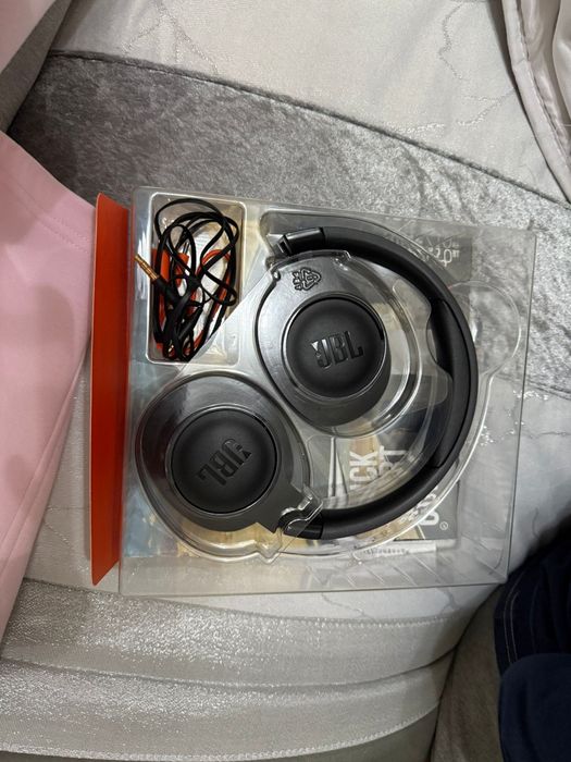 Auscultadores  jbl tune 710 bt