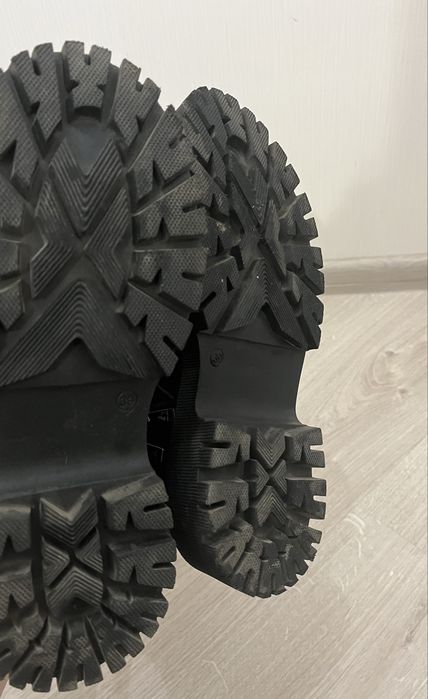 Шкіряні ботінкі зимові жіночі