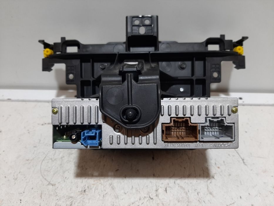 Rádio / auto-rádio OPEL Corsa E