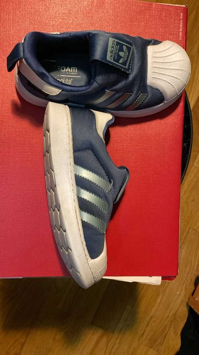 ADIDAS Criança Impecáveis  Nº26