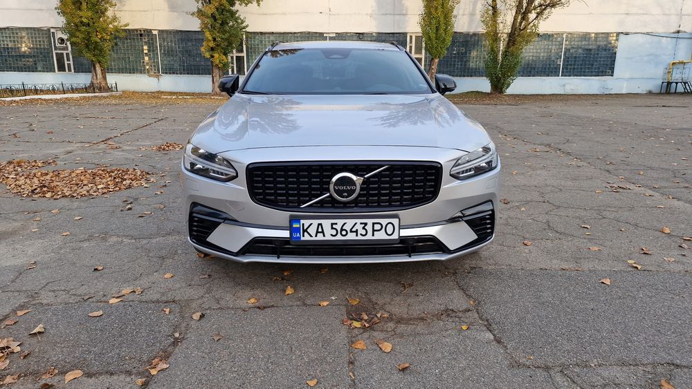 Volvo V90 T8 R-Design Plus  AWD PHEV 395 Hybrid