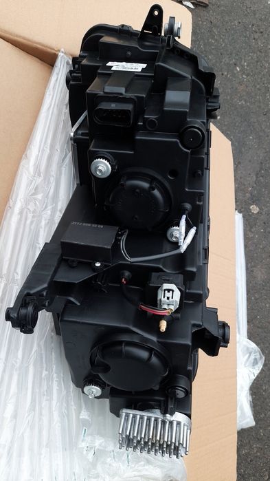 Фара оптика Фольксваген тігуан Volkswagen Tiguan 2018+