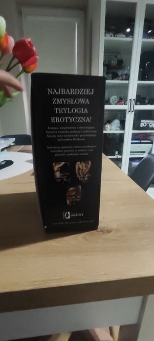Zestaw książek uwikłani laurelin paige