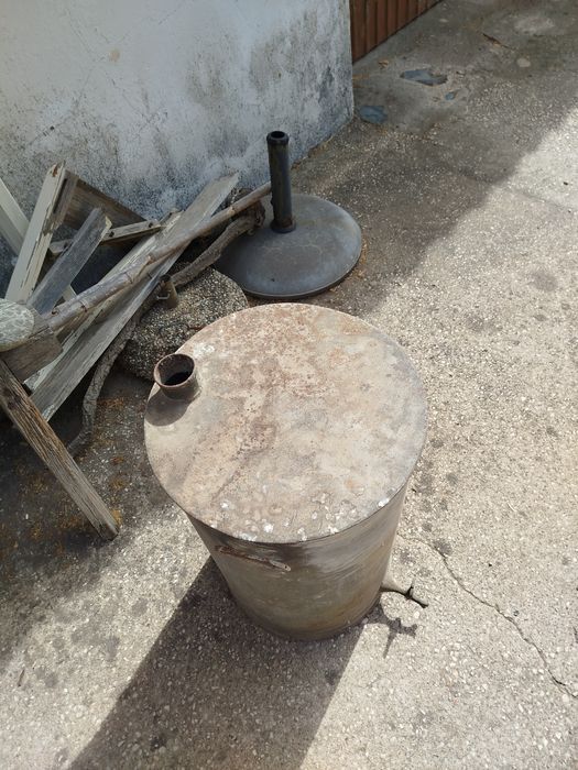 Deposito de zinco antigo