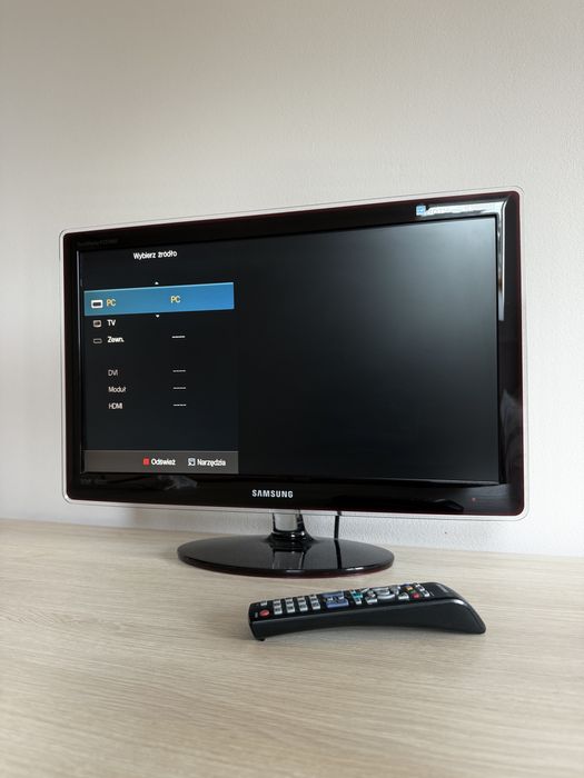 Monitor Samsung SyncMaster P2370HD FullHD 1920x1080LCD z zasilaczem TV
