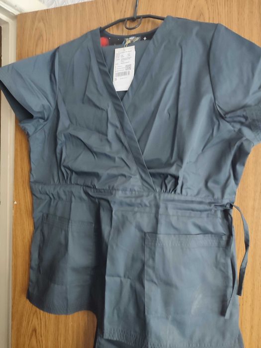 Медичний костюм жіночий