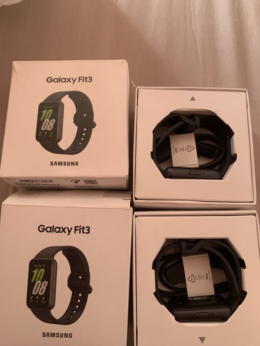 Vendo 2 smartwatches Samsung Galaxy Fit3