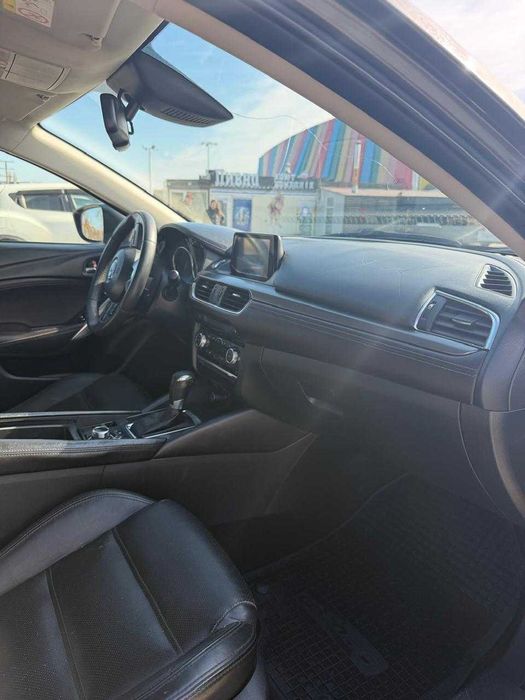 Продам автомобиль Mazda 6 2016