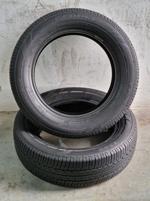 2 Pneus BRIDGESTONE 175/65R15 Semi Novos