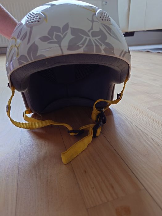 Kask narciarski  rozmiar 56 cm