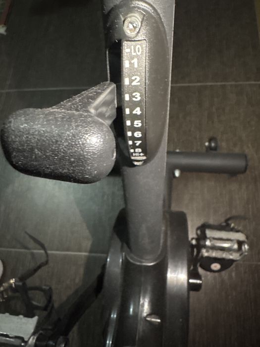 Bicicleta de ginásio