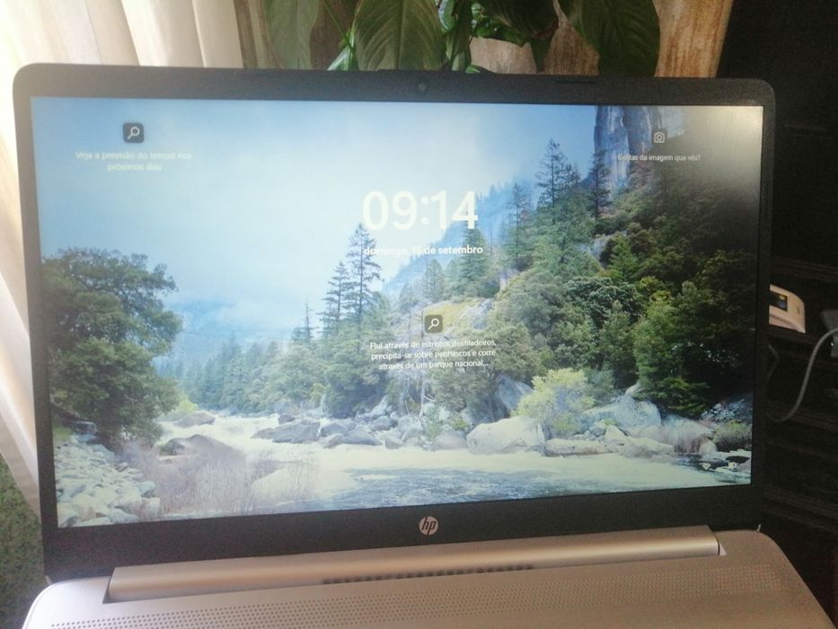 AMD Ryzen™ 3 Vega 3 Graphics até 3,5 GHz , 5 MB de cache/ 8GB /SSD 25664738803733634121