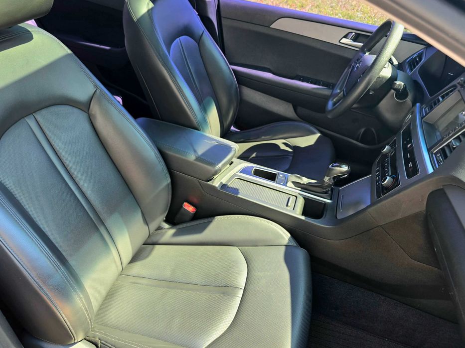Hyundai Sonata 2015г.в. 2.0 газ, автомат