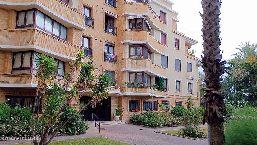 Apartamento T4 para venda