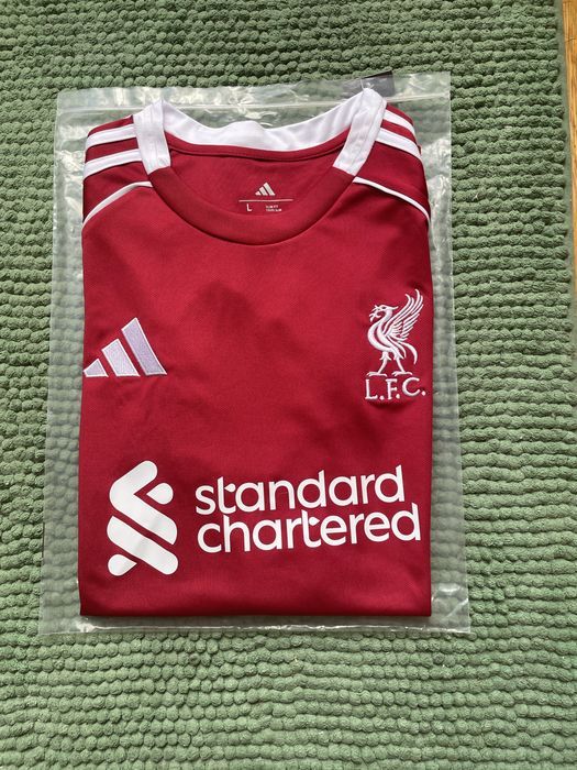 Camisola Liverpool principal 25/26