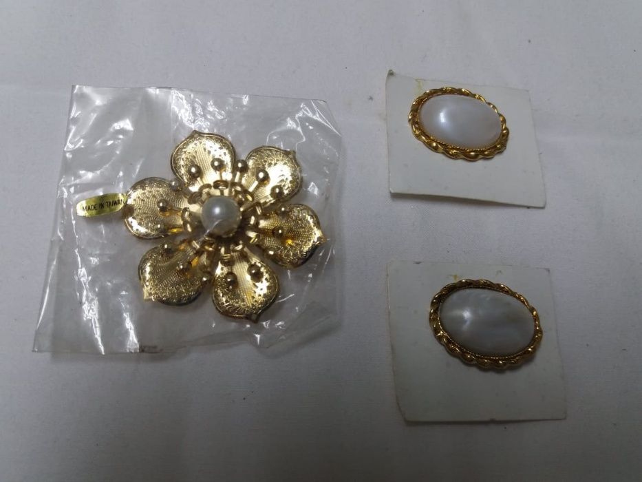 Alfinetes de casaco de senhora novos