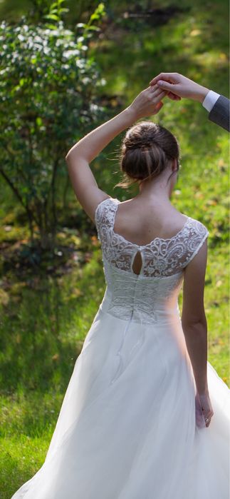 Весільна сукня