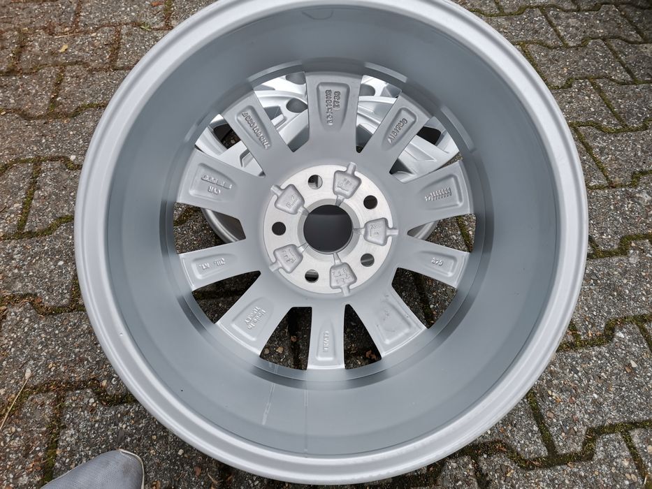 Felga SEAT Alhambra VW Sharan 6,5Jx16H2 5x112 ET33