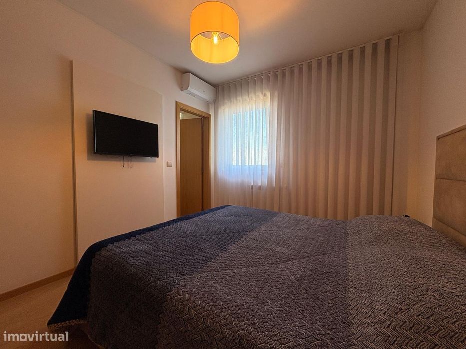 Apartamento T3 (recuado) com 56m2 de terraço, no centro da Trofa
