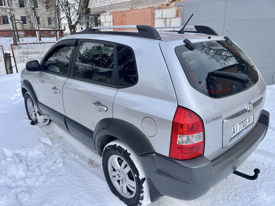 HYUNDAI Tucson 4*4. 2.0бензин! 2006год.
