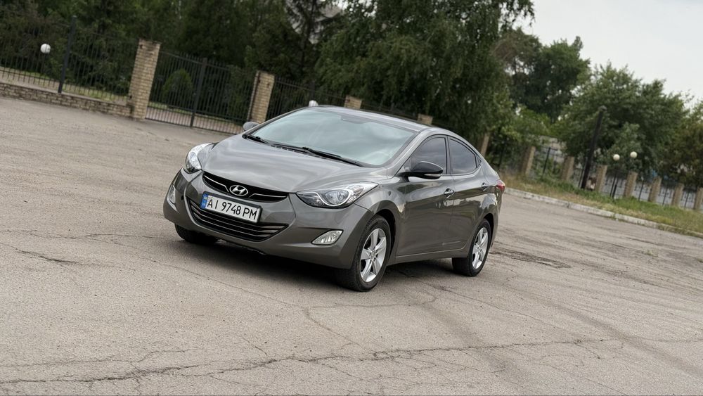 Huyndai elantra 2012, 1.8 газ/бенз