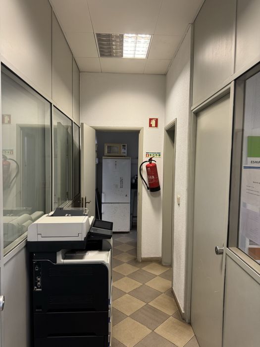 Espetacular Armanzem 534 m2 arrendamento