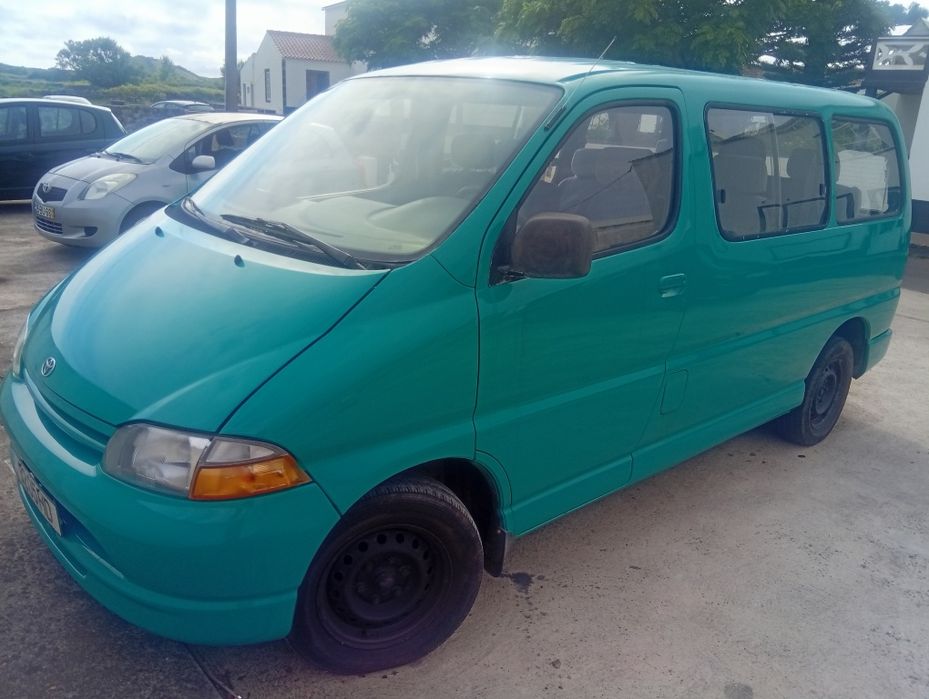 Toyota hiace de 9 lugares