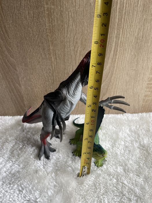 Figurki dinozaurów schleich