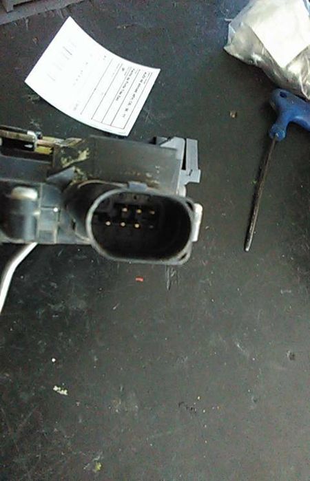 Fechadura / fecho porta trás esquerdo AUDI A6 Allroad (4FH, C6)