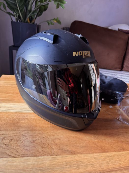 Шолом NOLAN матовий S