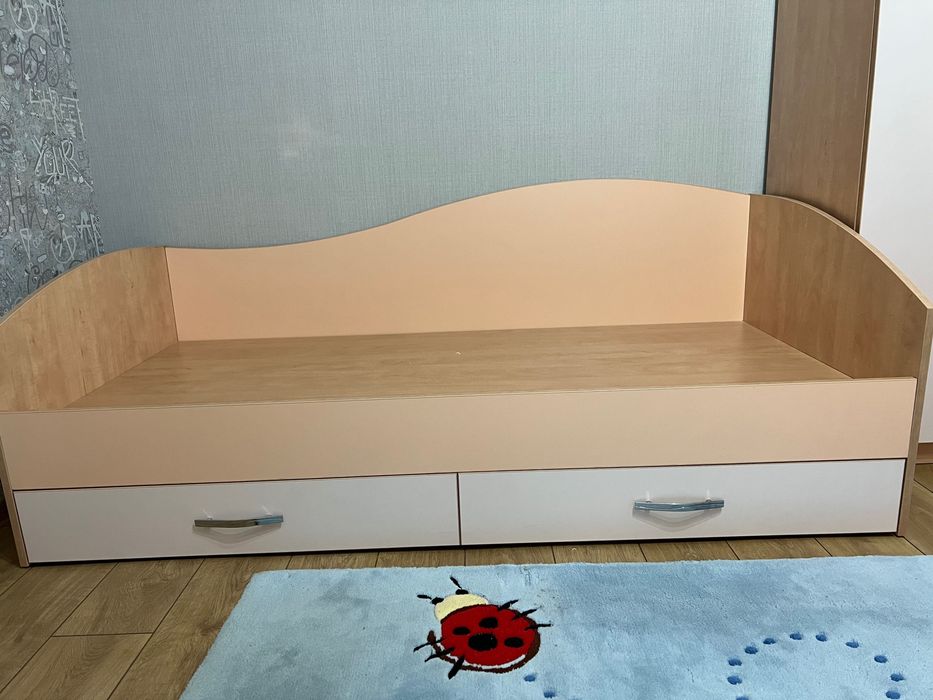 Односпальне ліжко з матрацом