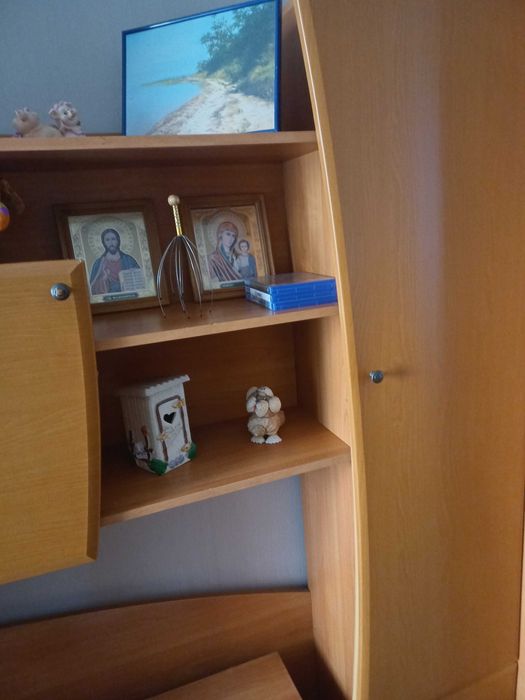 Продам столик универсальный с двумя шухлятками