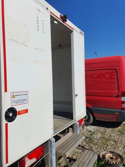 Холодильна установка carrier Mercedes Sprinter w906 w907, будка