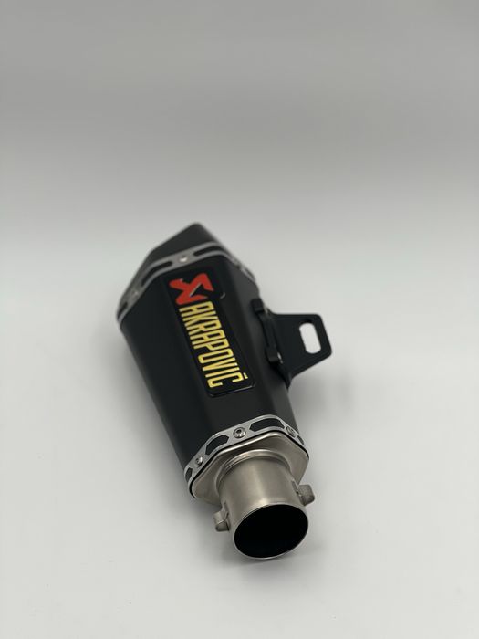 Вихлоп Acrapovic на мотоцикл