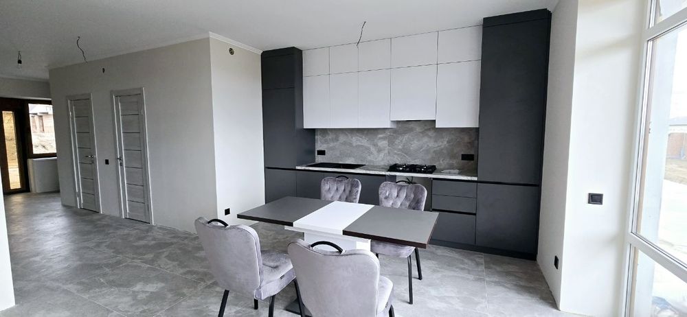 Таунхаус з ремонтом, можливий продаж під ЄОселя