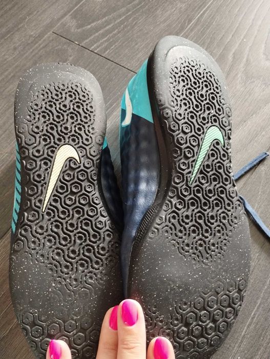 Halówki Nike 40.5