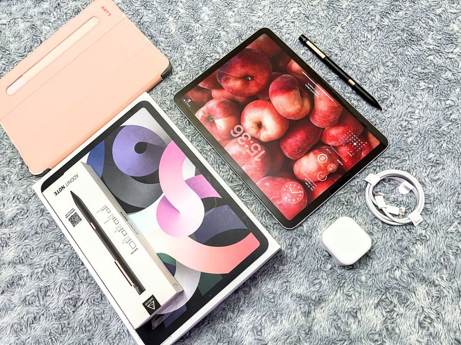 IPad Air 4 (64 gb) wi-fi, комплект + подарки! A2316