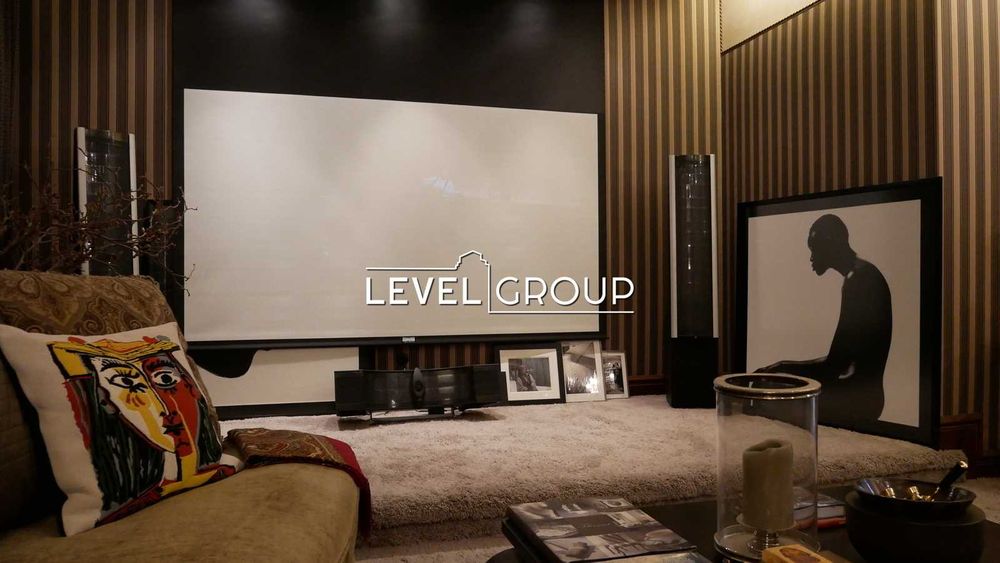 Будинок дизайнера S=555 м² ділянка 0,36га  біля озера Крюківщина Гатне