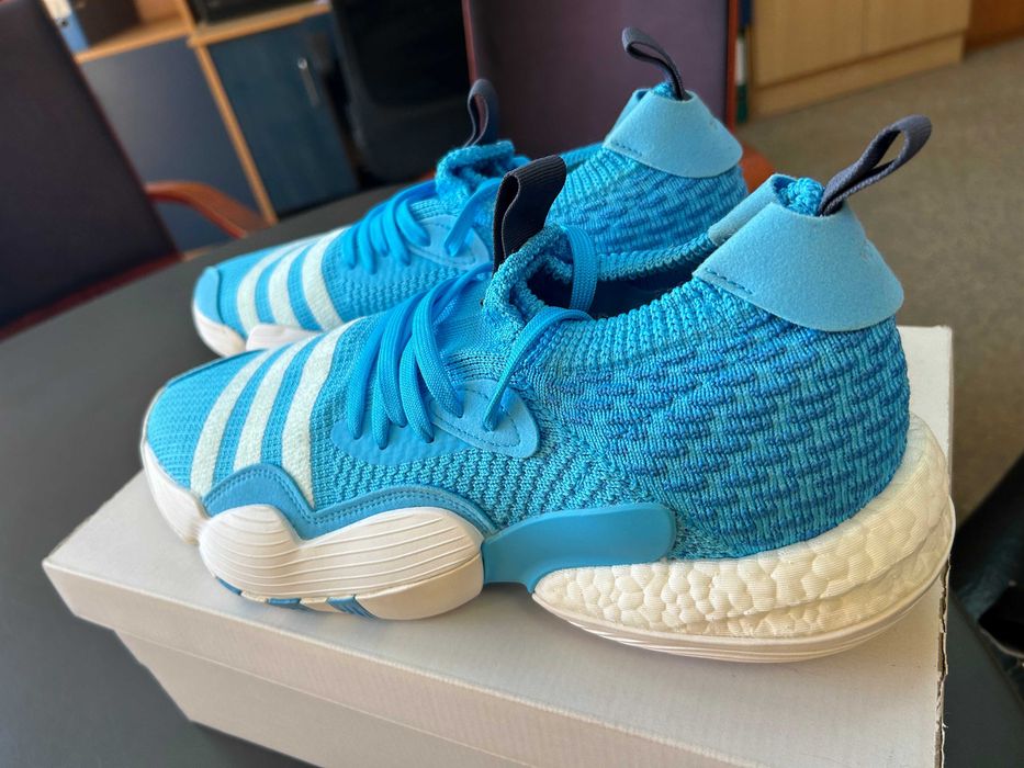 Adidas Trae Young 2.0