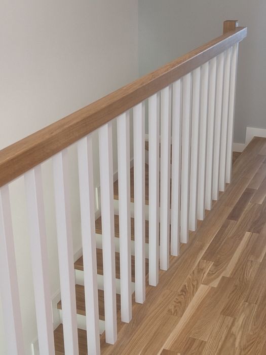 Schody drewniane balustrady producent