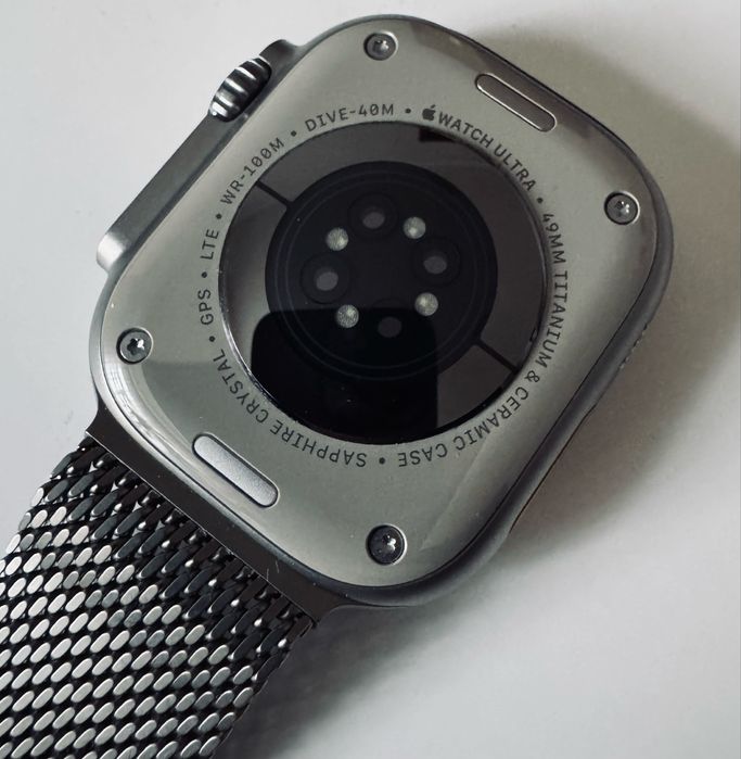 Apple Watch Ultra 2 Titanium Milanese Loop на гарантії